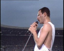 Queen - Queen: Live at Wembley Stadium (1986)