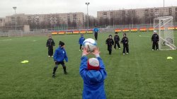 Футбол - тренировки и игры детей 4-8 лет (2013)